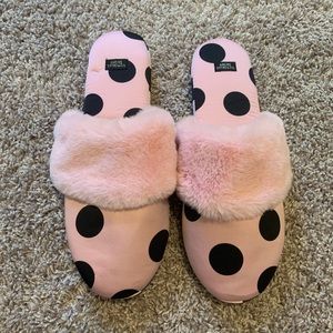 Victoria’s Secret slippers size large